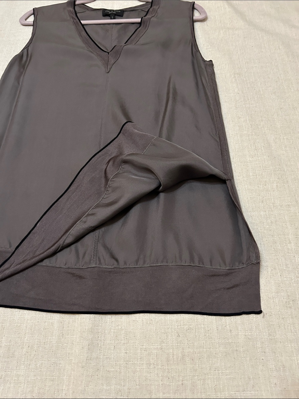 rag & bone Silk Sleeveless V-Neck Tank Taupe Gray Size Small Modern Preppy Shirt - Picture 9 of 10